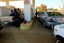صورة مواطنون يطالبون بتعديل أسعار البنزين والجازولين بعد إنخفاض النفط